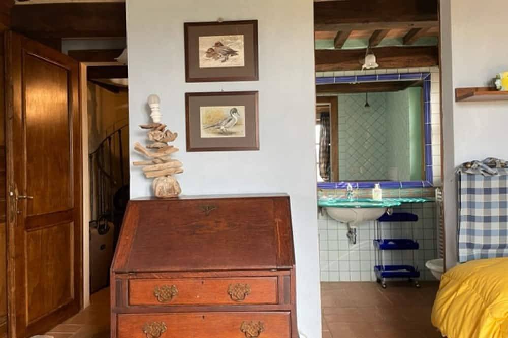 Alleinstehendes Ferienhaus mit  W-Lan, privatem Pool, Tv, Innenhof, Haustiere erlaubt, Panoramablick in Montepulciano, Siena Provinz