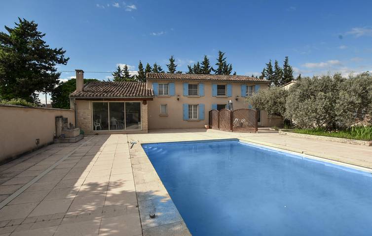Maison de vacances pour 6 personnes, avec terrasse ainsi que piscine et jardin, animaux acceptés - 1