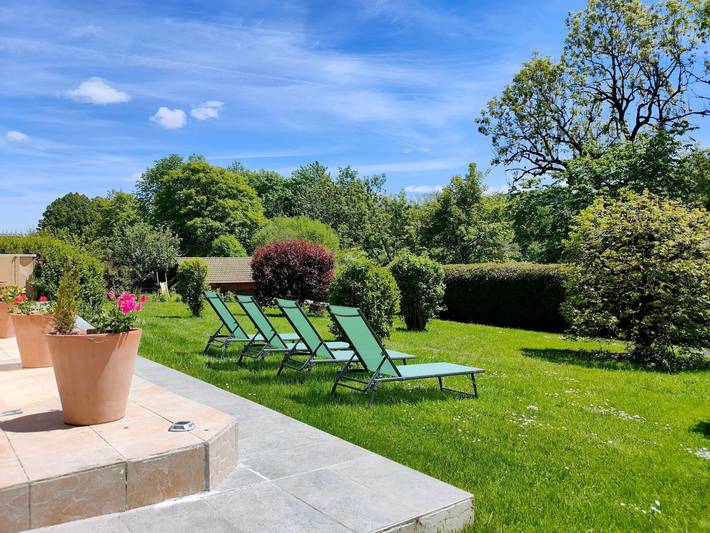 Appartement de vacances pour 3 personnes, avec Jacuzzi et Terrasse ainsi que Jardin et Sauna dans le Jura