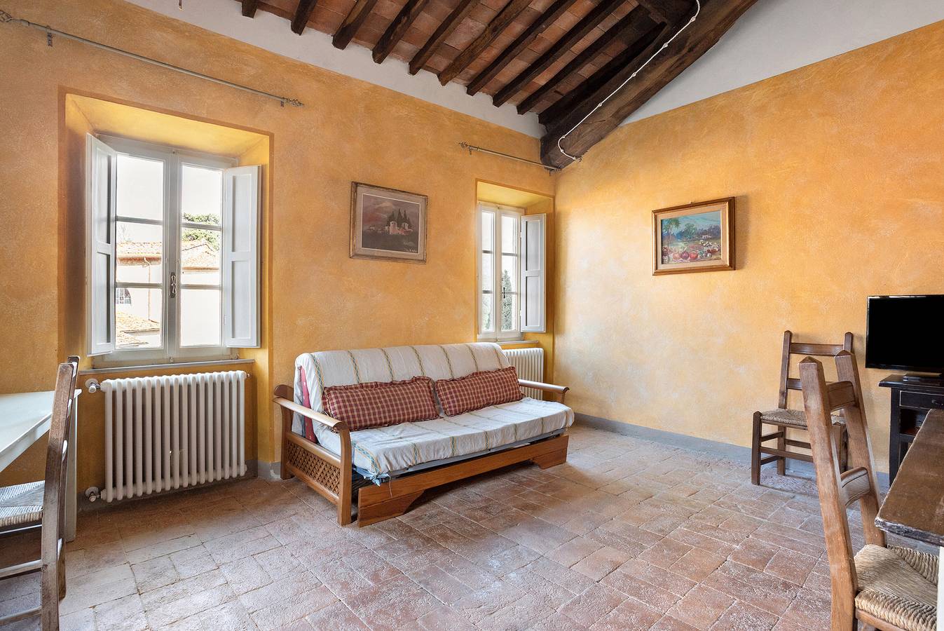 Geheel appartement, Appartement 'Appartamento Vescovo' met gedeeld zwembad en gedeelde tuin  in Massarosa, Italiaanse Rivièra