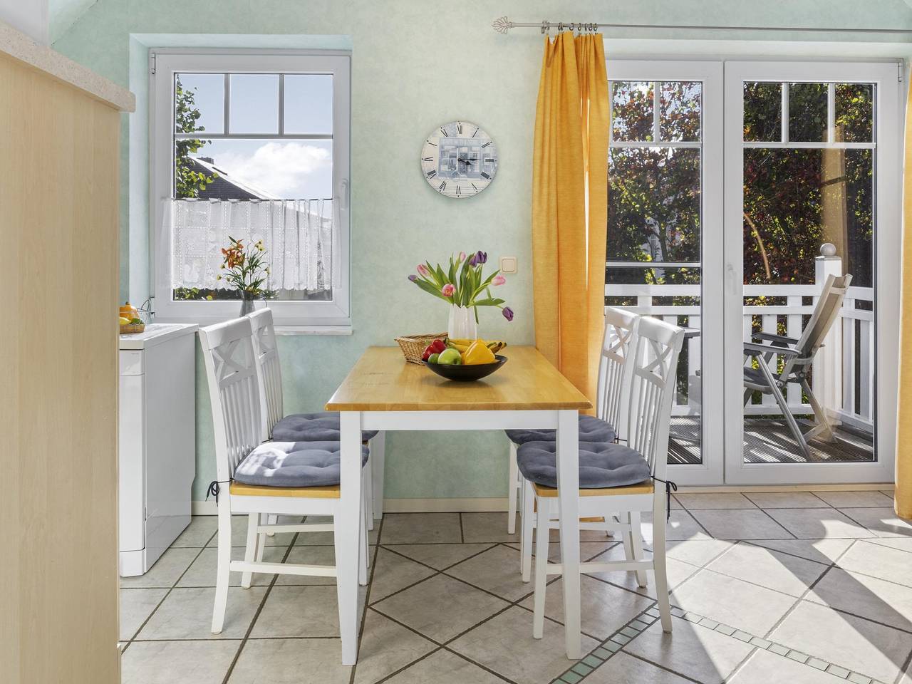 Ganze Wohnung, Gemütliche Ferienwohnung mit Balkon am Reiterhof in Timmendorf, Nordwestmecklenburg (Wismar und Umgebung)