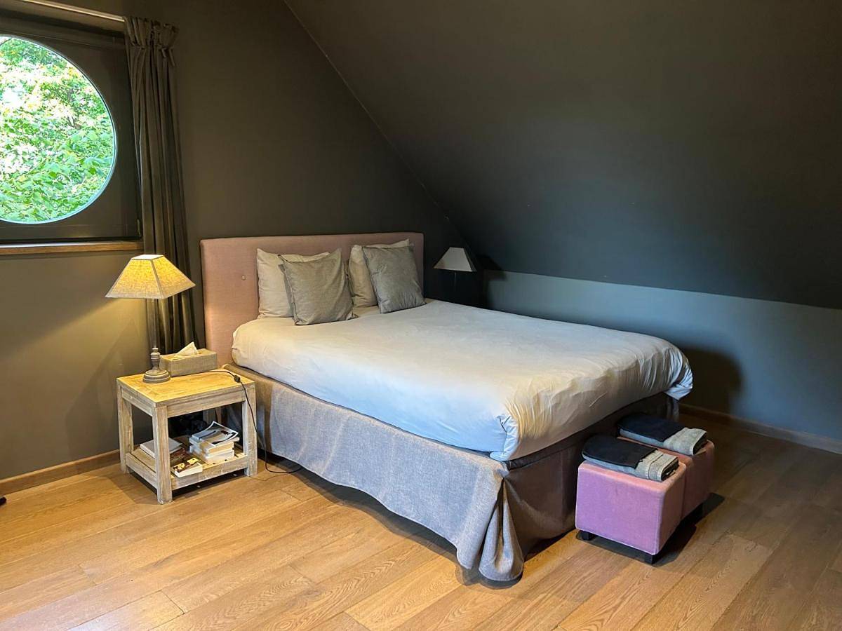 Comfort Double Room with Shower in Ohain, Lasne