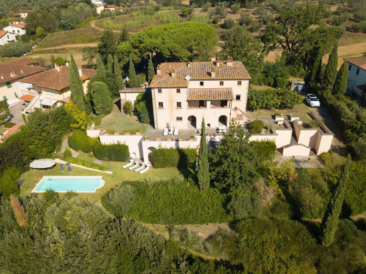 Historic villa with exclusive garden and pool-Villa Belforte in Lamporecchio, Pistoia Province