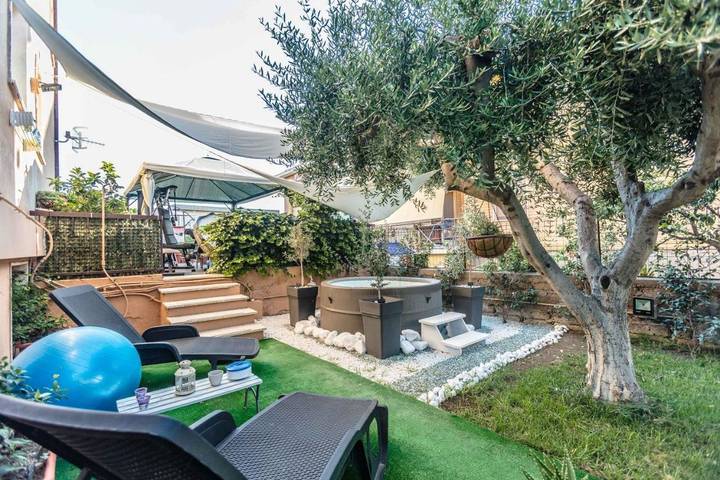 B&b per 2 persone, con Idromassaggio e Terrazza nonché Giardino e Panorama a Tarquinia