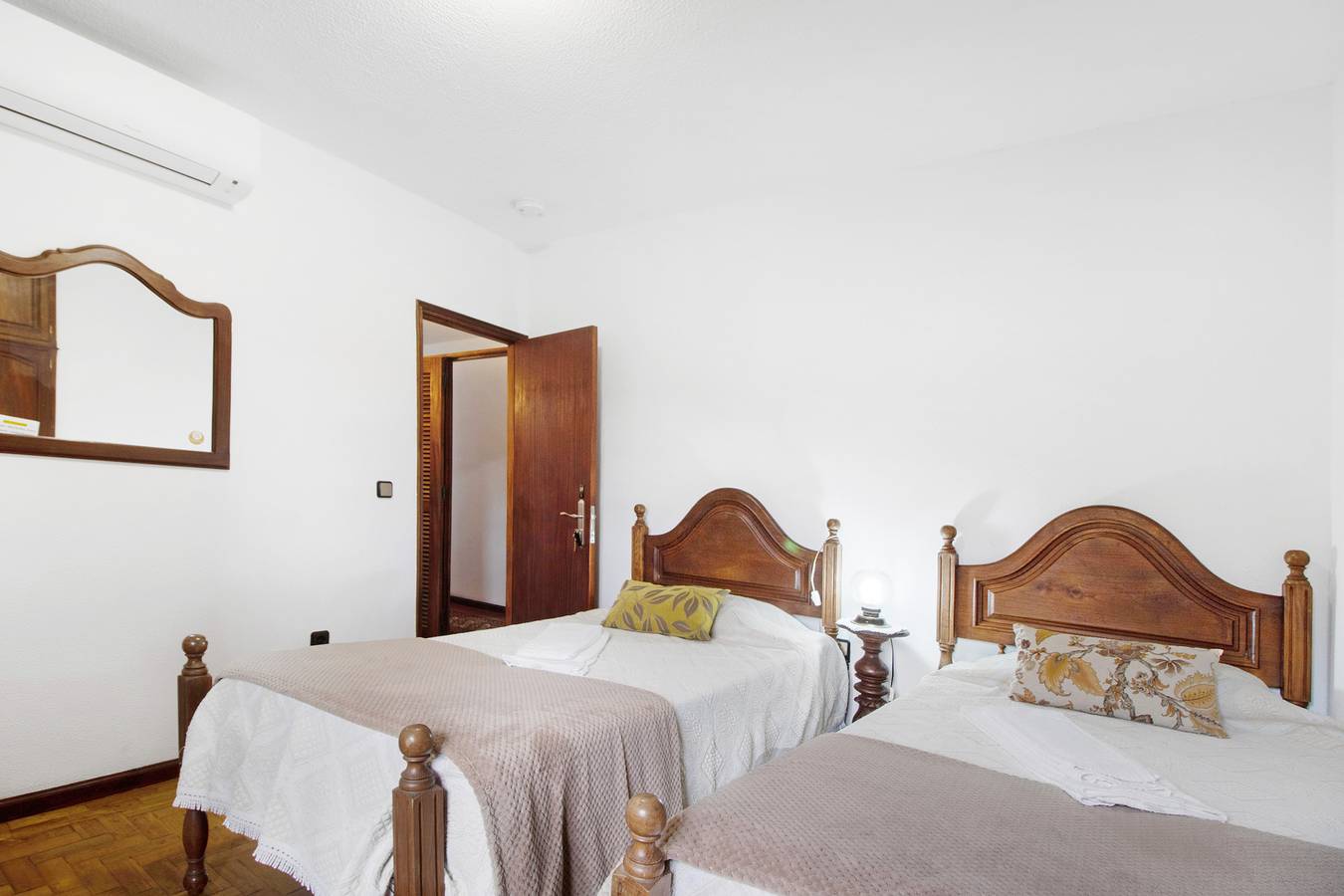 Apartamento 'Quarto Familiar - Casa Do Adro' com Vista para a Montanha, Wi-Fi e Ar Condicionado in Soajo, Gerês