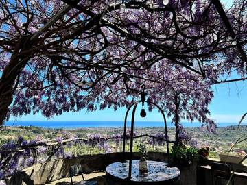 Chambre d’hôte pour 2 personnes, avec terrasse ainsi que jardin et vue à Giarre