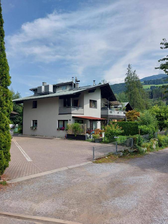 Ganze Wohnung, Zoe's Ferienwohnung in Tuxer Alpen, Tulfes