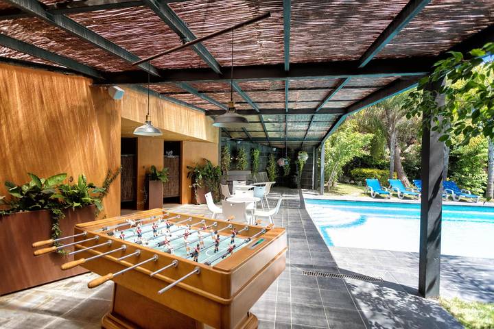 Location de vacances pour 12 personnes, avec jardin ainsi que terrasse et vue sur l’océan à Cabrils - 4