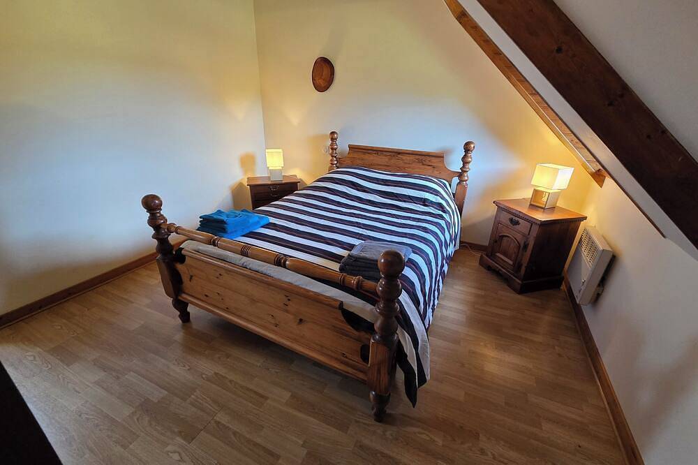 Breton house in the countryside in Pleudaniel, Lannion und Umgebung