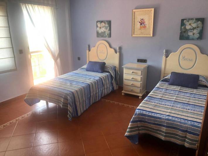 Chalet pour 12 personnes, avec terrasse ainsi que vue et piscine à Malaga - 4