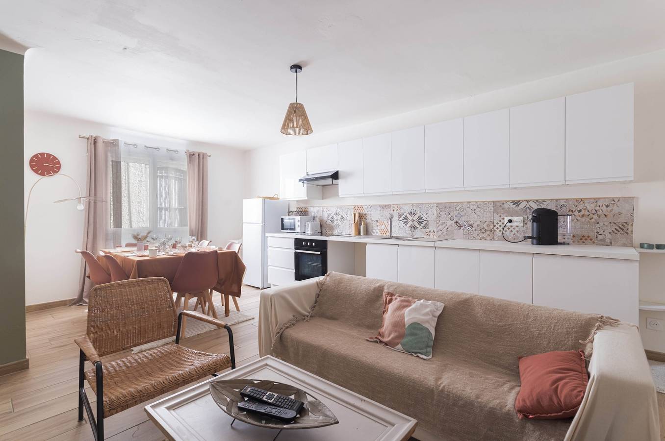 Appartement entier, Le Carmen appartement in Saint-Hippolyte (Languedoc-Roussillon), Côte d'Améthyste