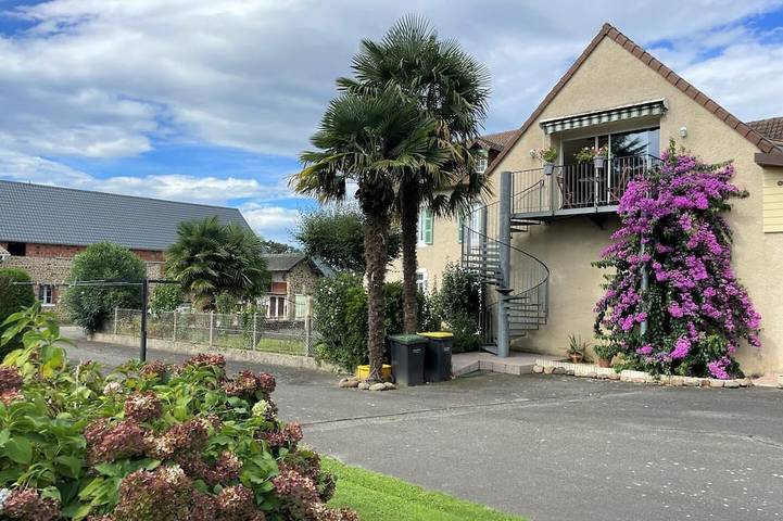 Location de vacances pour 4 personnes, avec jardin à Espoey