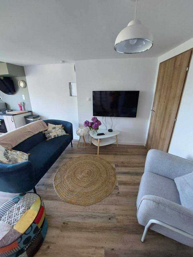 Appartement entier, Two-Bedroom Apartment in Brandérion, Côte des Mégalithes