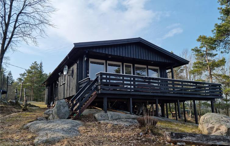 Ferienhaus für 6 Personen mit Garten in Marnardal