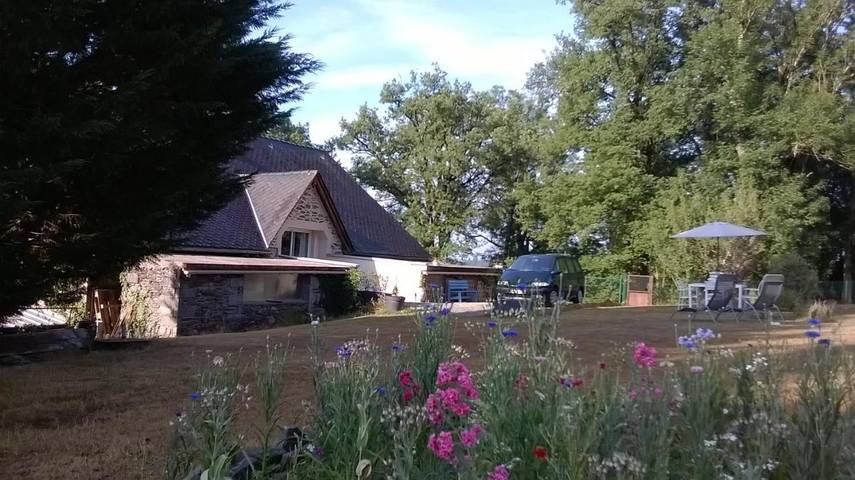 Location de vacances pour 4 personnes, avec vue et jardin à Mirandol-Bourgnounac - 2