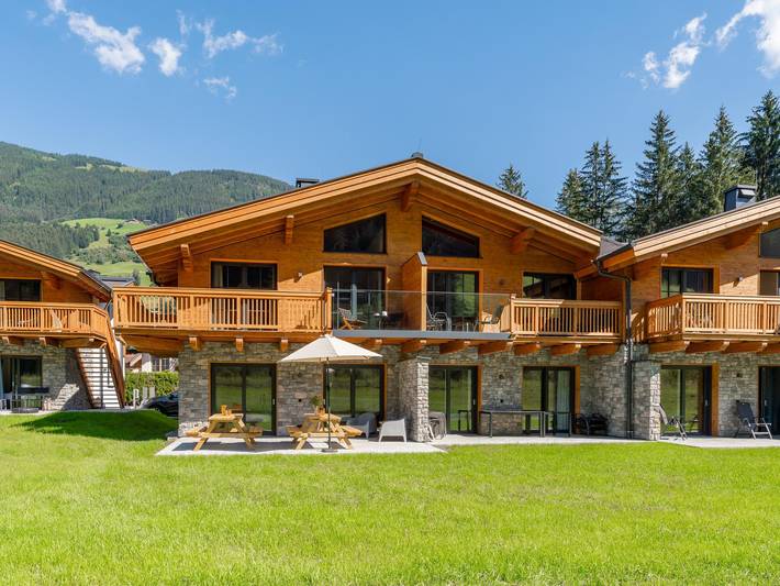 Chalet für 10 Personen, mit Garten und Sauna sowie Terrasse, mit Haustier in Wald im Pinzgau