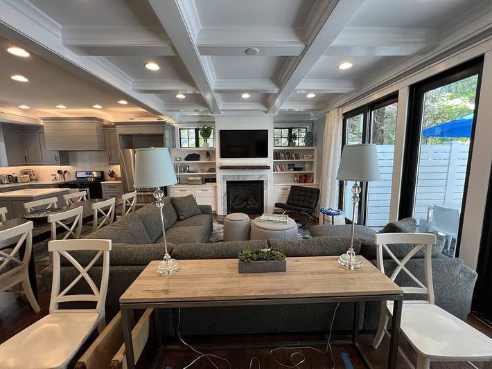 Vacation rental for 10 people, with yard in Rehoboth Beach