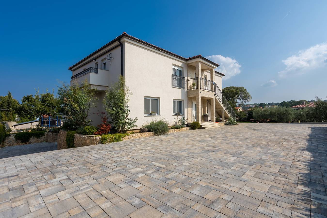 Modernes Studio-Apartment mit Wlan, Klimaanlage und sicherem Parkplatz in Vantačići in Vantacici, Krk