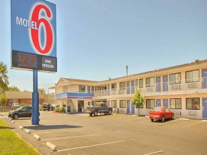 Ganze Wohnung, 1 Queensize-Bett | Kühlschrank in Fresno, Fresno County
