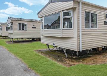 Glamping for 6 People in Great Yarmouth, Norfolk, Photo 1