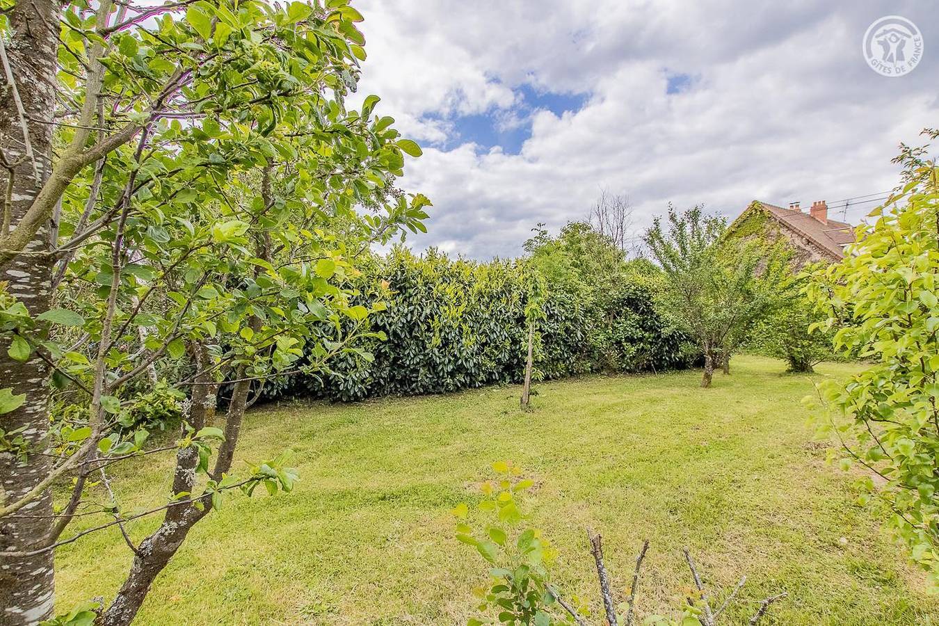 Gîte voor 6 personen met tuin in Reclesne, Autun en omgeving