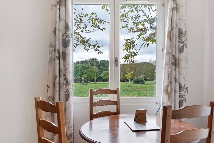 Grace's Gate en Domaine de Leygue: solo adultos, Wi-Fi, dos piscinas y terraza privada in Bourniquel, Périgord Pourpre
