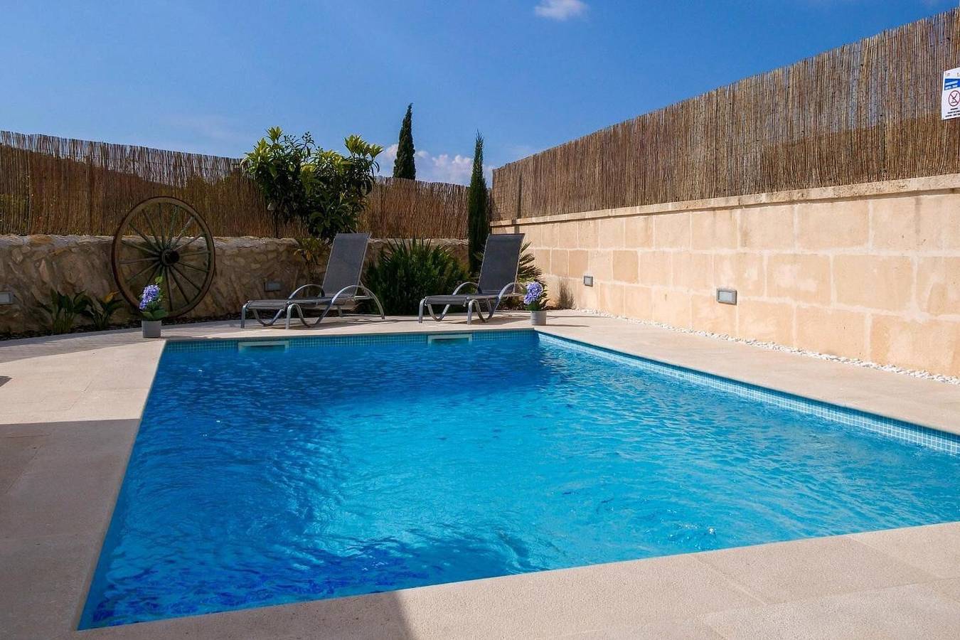 Ferienhaus Can Tianet mit Bergblick, Pool, Wlan und Terrasse in Randa (Mallorca), Algaida