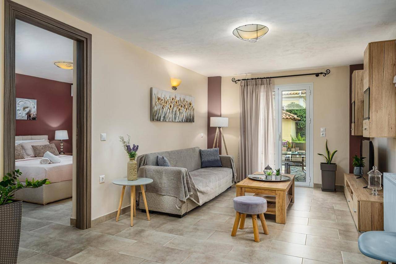 Entire apartment, Villa Dionysios in Keri, Laganas