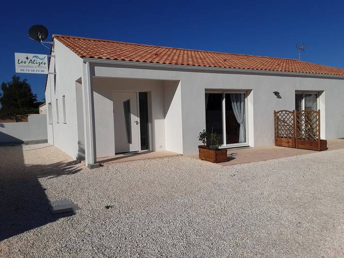 Gîte pour 10 personnes, avec jacuzzi et terrasse