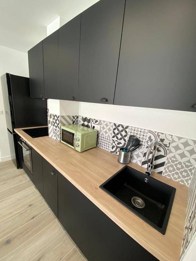 Appartement entier, One-Bedroom Apartment in Ajaccio, Golfe D'Ajaccio