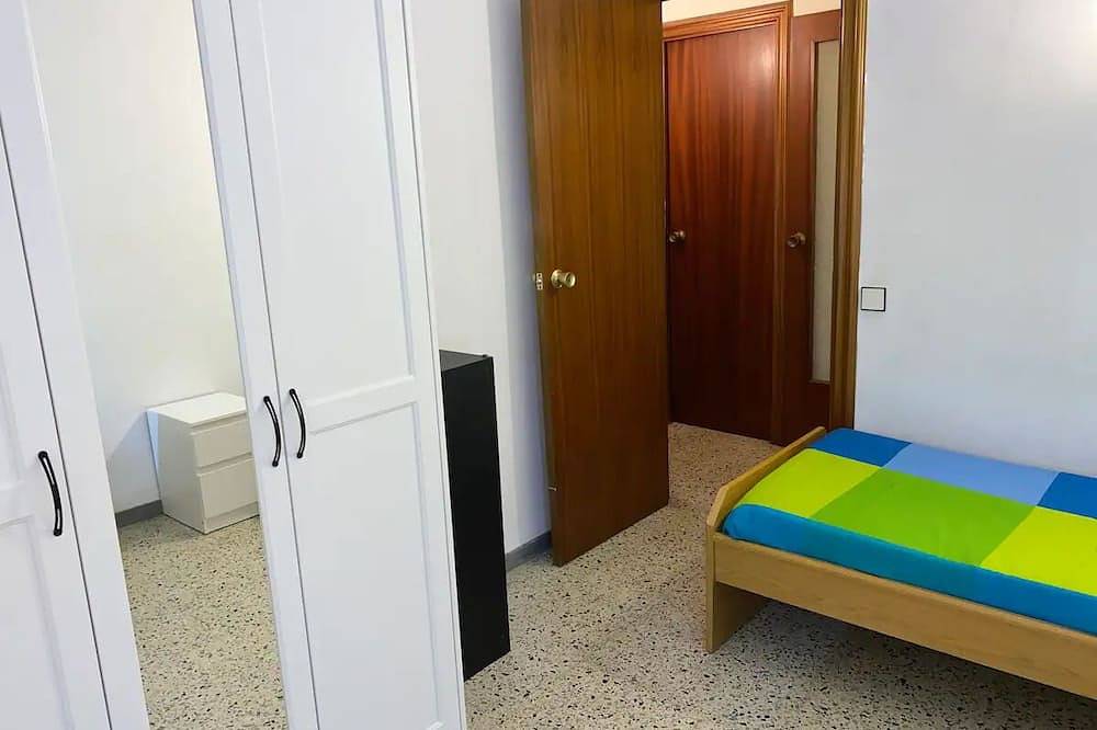 Apartamento entero, Habitación individual perfecta para estudiantes in Vich, Osona