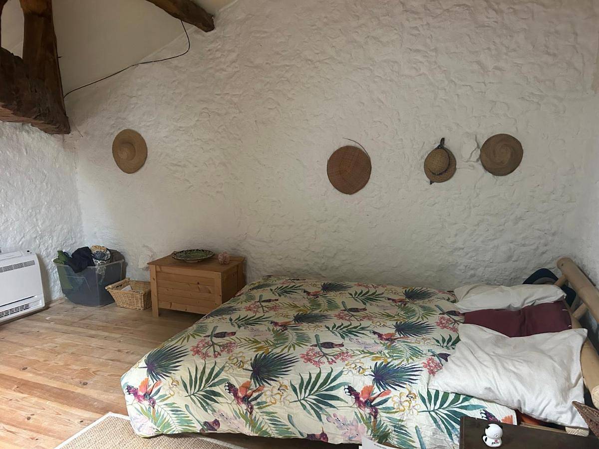 Comfort Triple Room in La Romieu, Gers