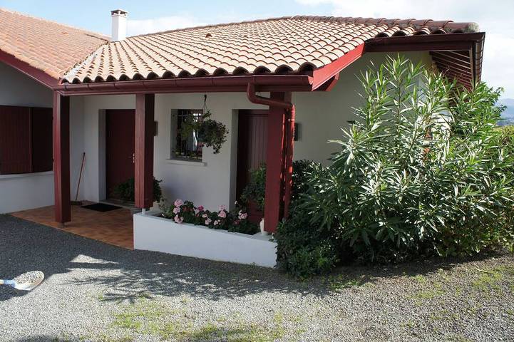 Appartement de vacances pour 3 personnes, avec Terrasse et Jardin