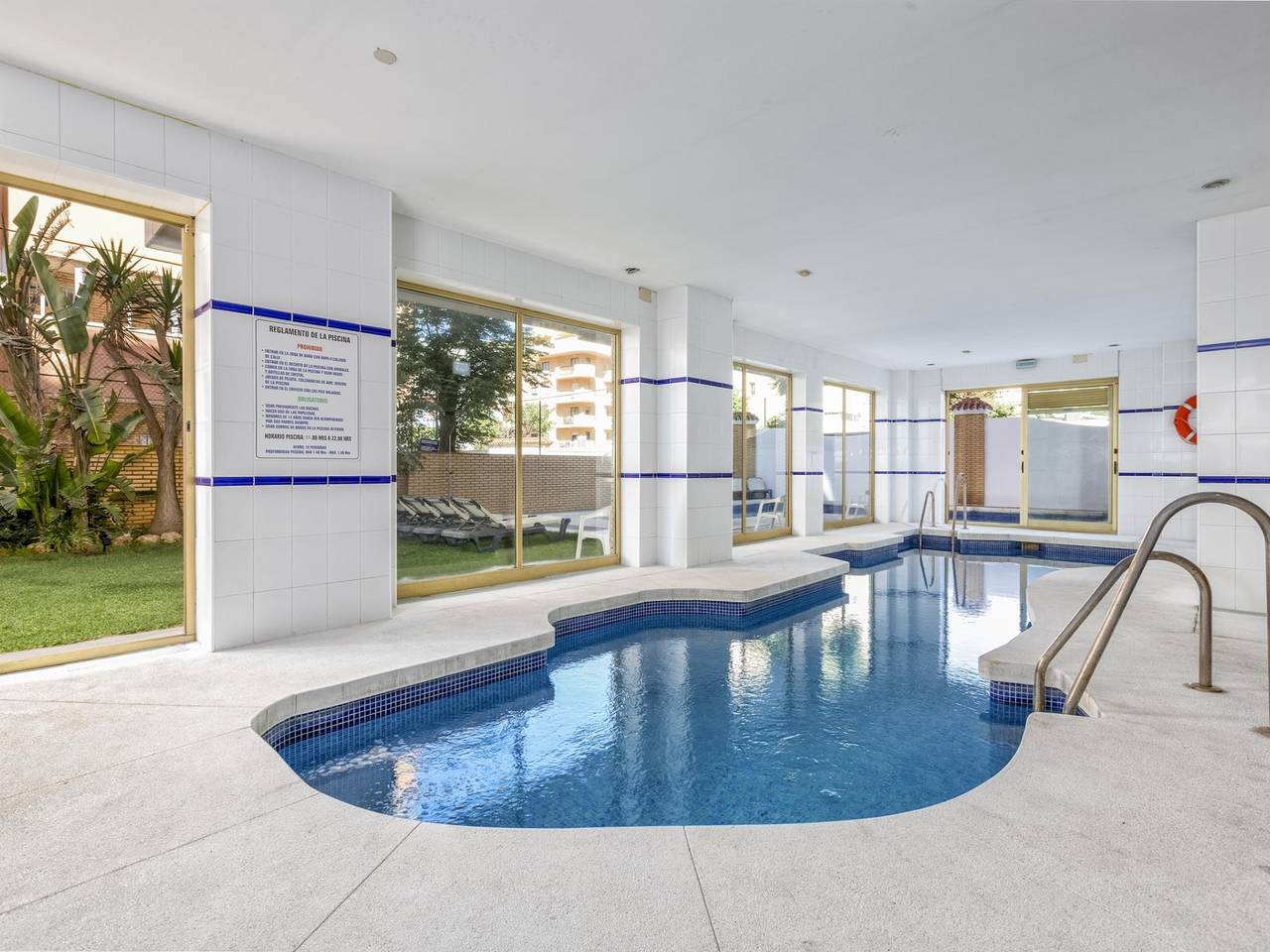 Ganze Ferienwohnung, Ferienwohnung für 6 Personen mit Meerblick in Los Boliches, Fuengirola