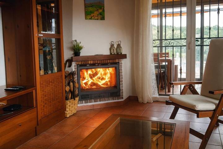 Casa de vacaciones para 6 personas, con balcón y piscina además de vistas y jardín - 1