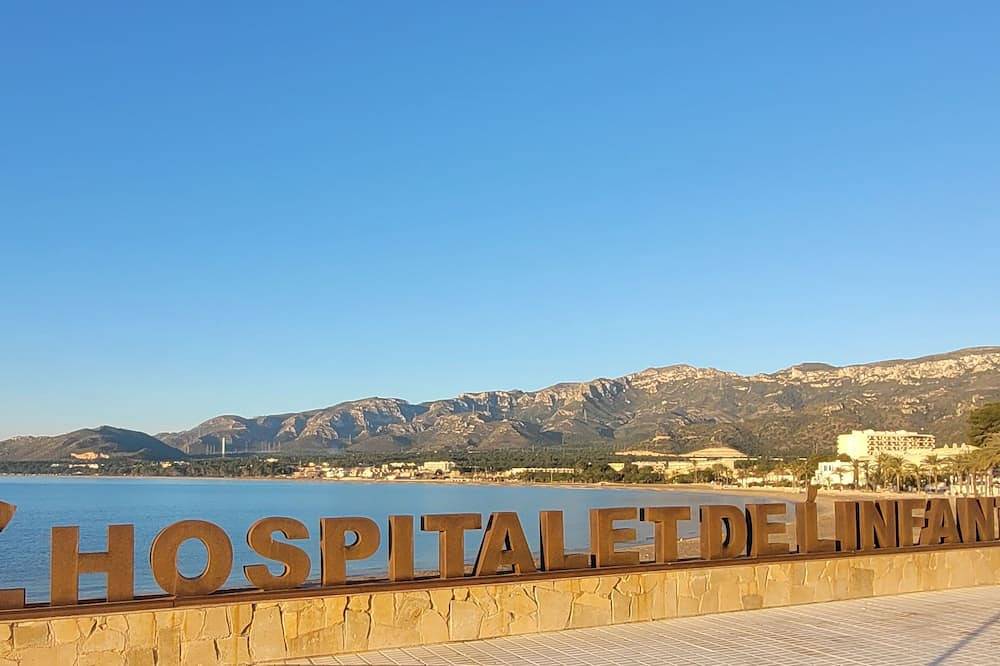 Exklusive Villa 1. Meereslinie mit Meerblick, Garten & Bbq nur 300 m zum Strand in Vandellòs i l'Hospitalet de l'Infant, Costa Dorada
