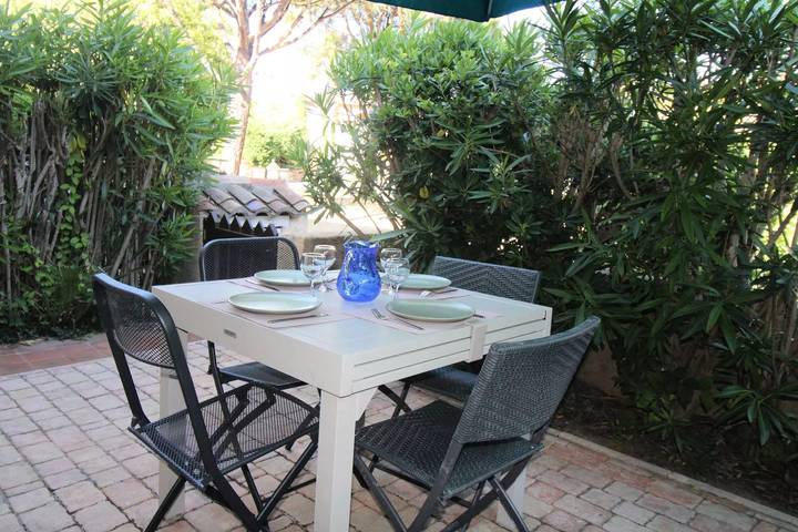 Gîte pour 4 personnes, avec piscine dans Port Cogolin - 3