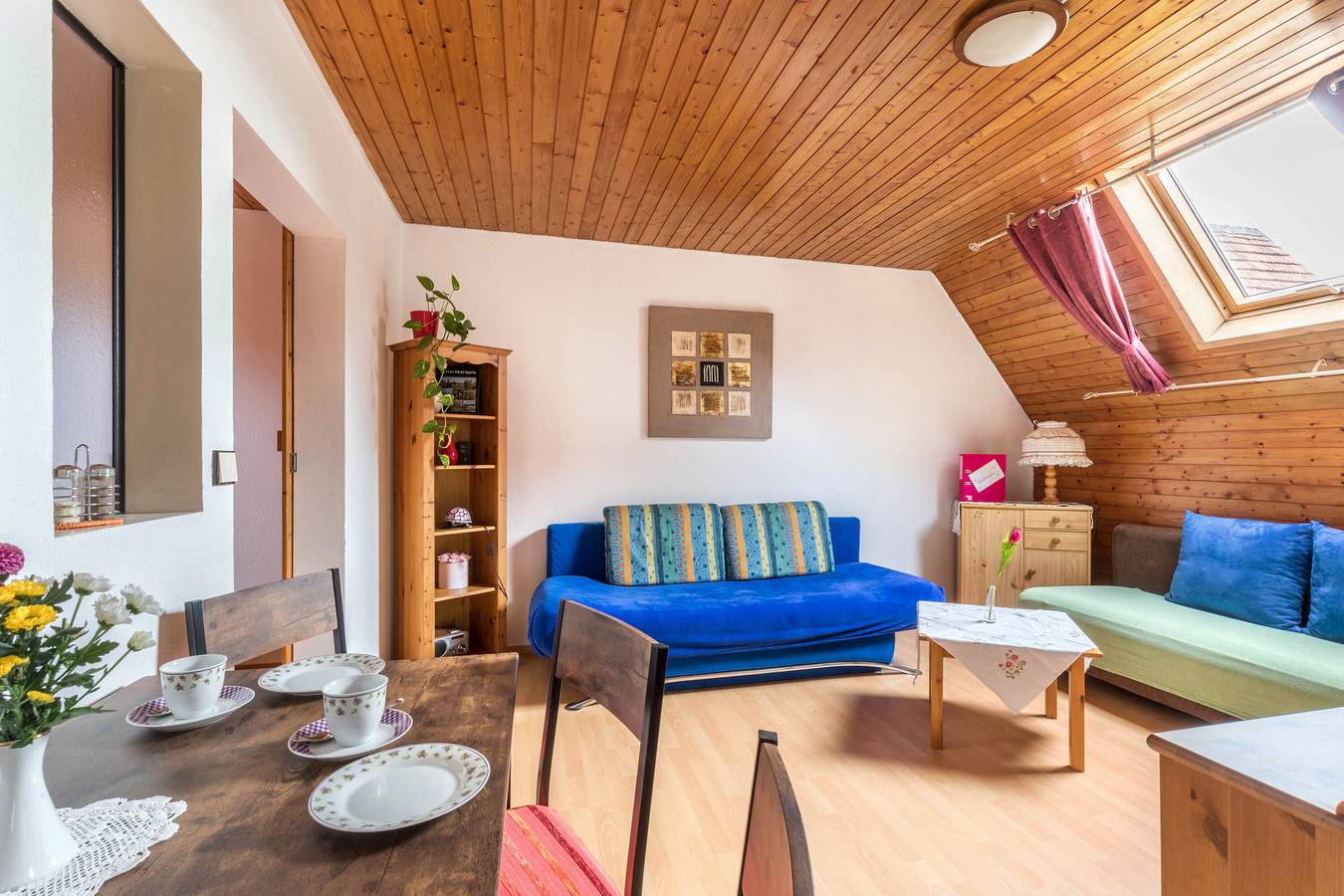 Ganze Wohnung, Ferienwohnung Sila 1" mit gemeinsamer Terrasse und Wlan in Weinstadt, Rems-Murr-Kreis