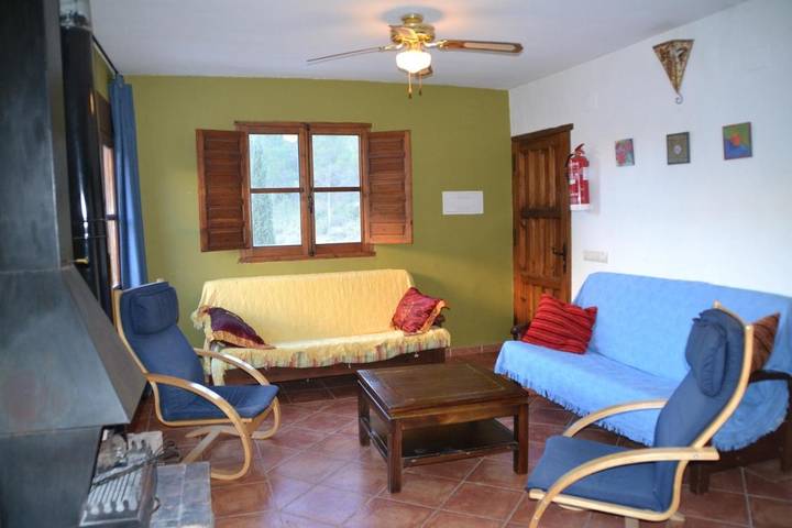 Casa rural para 6 personas, con terraza y jardín además de vistas y piscina, Se admiten mascotas en La Manchuela - 4