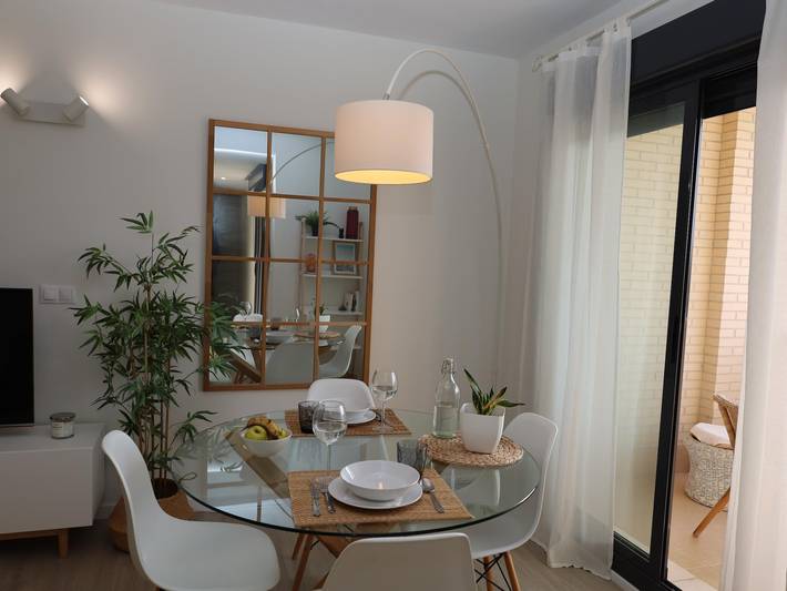 Apartamento vacacional entero, Precioso apartamento en el Pau 5 de Alicante para 2 personas in Alacant, San Juan Playa (Alicante)