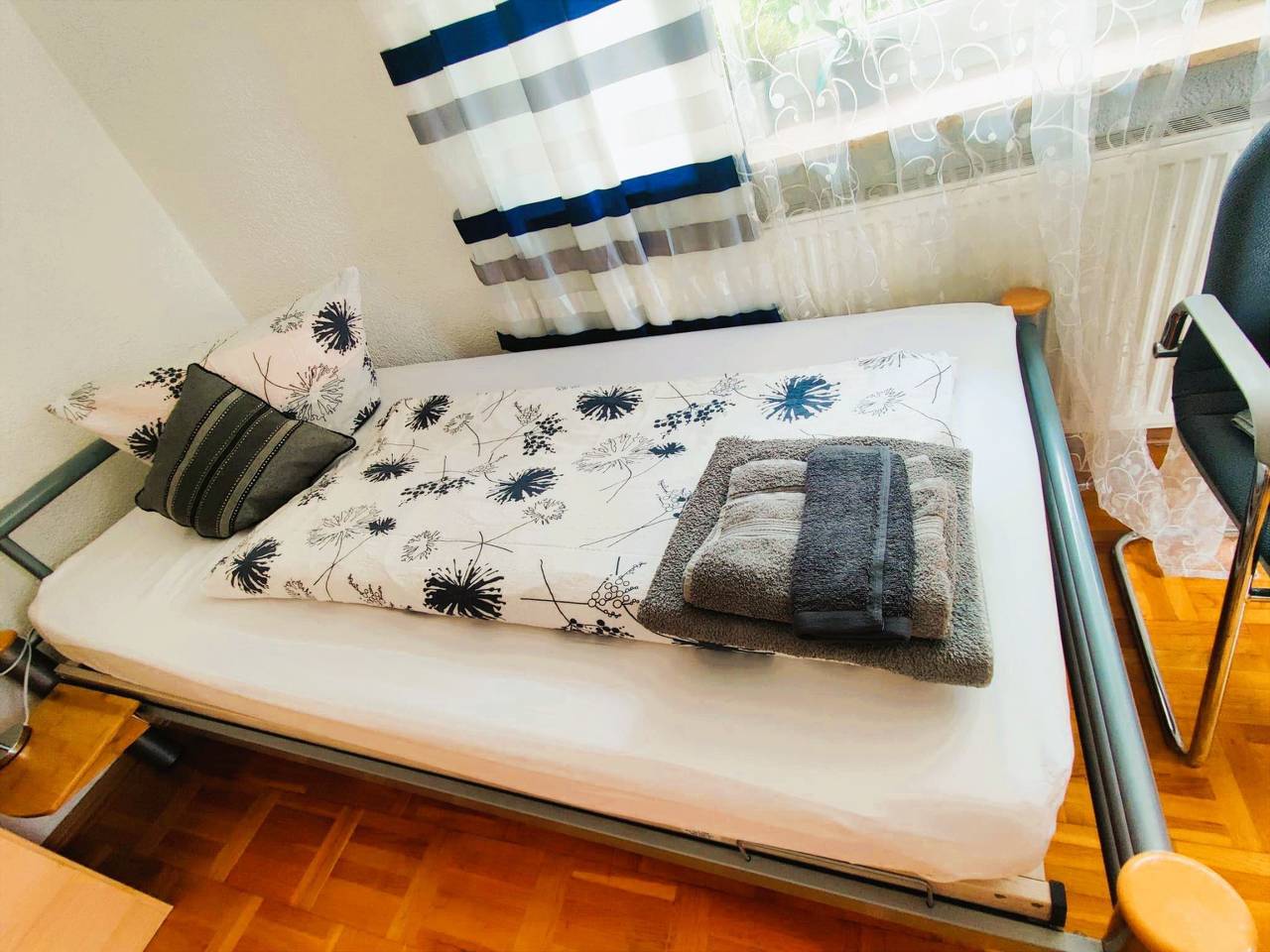 Ganze Wohnung, Wohnung „Sonnendeck“ in Laupheim, Landkreis Biberach