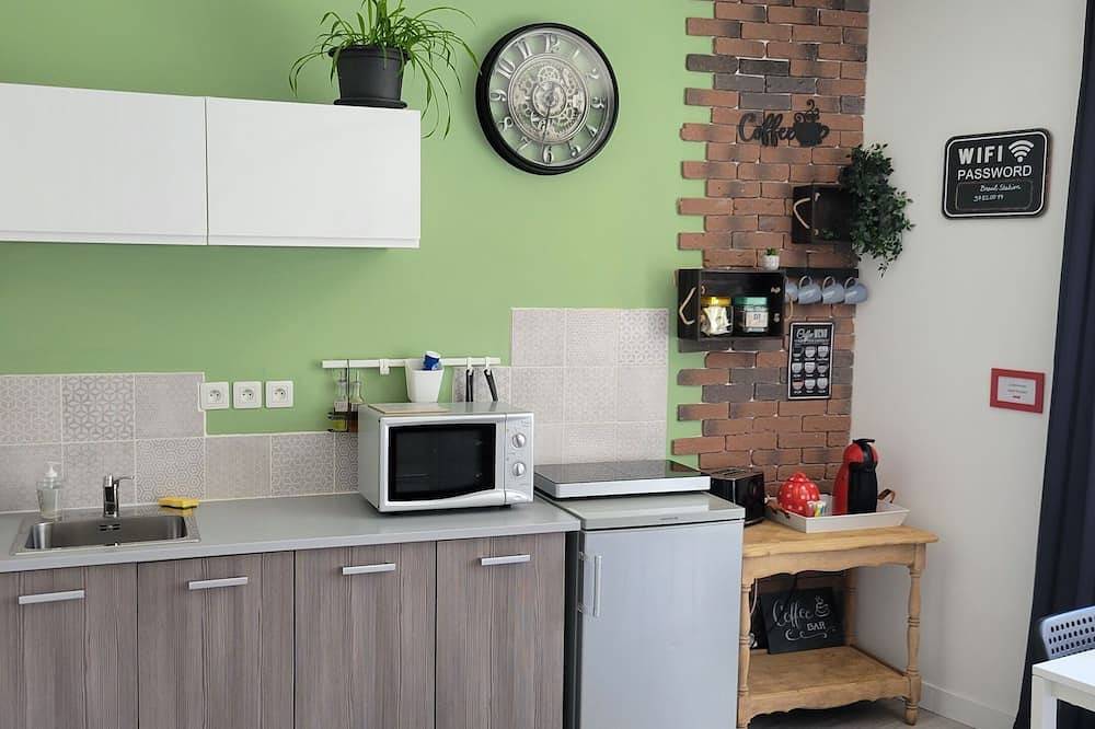 Entire apartment, Breuil Station, fully-equipped studio in La Mure, Isère
