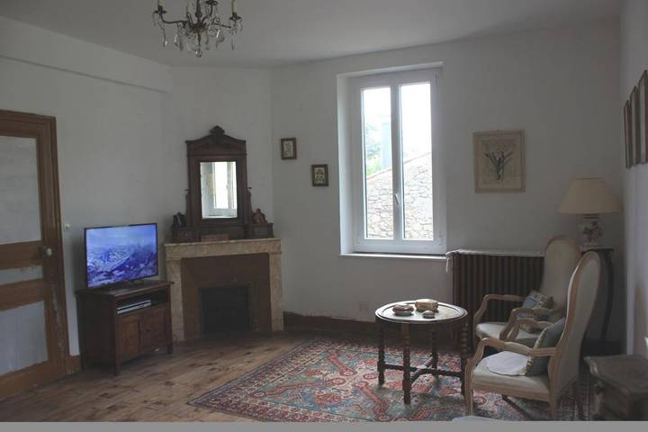 Gîte pour 5 personnes, avec jardin ainsi que terrasse et vue à Ganac - 3