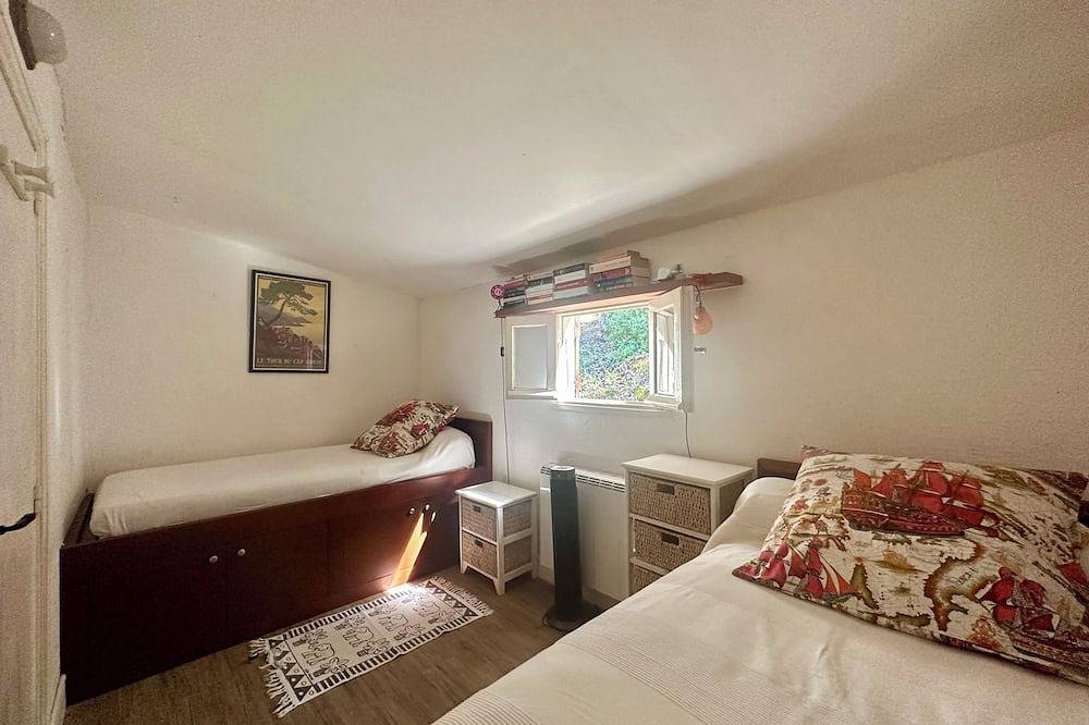 Haus mit den Füßen im Wasser in Coti-Chiavari, Ajaccio und Umgebung