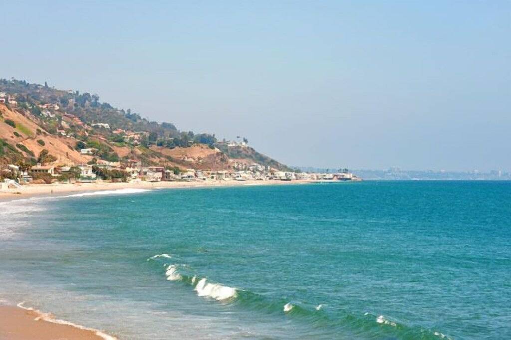 Ganze Wohnung, Deluxe Oceanfront Cottage on Dry Sandy Carbon-Beach - Sea Lion in Malibu Beach, Malibu