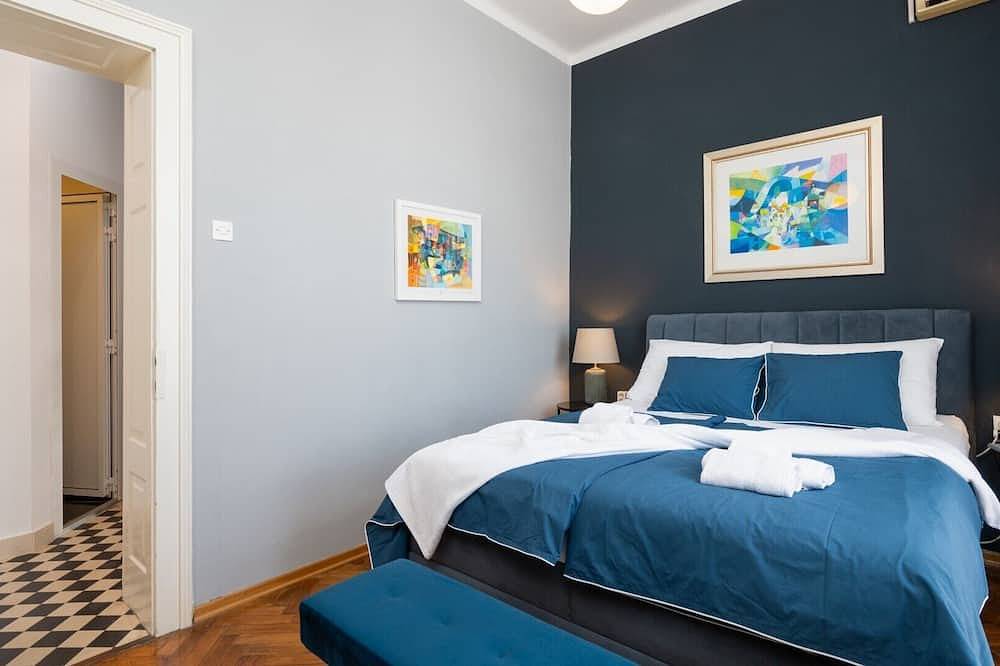  Villa Celio-Cega for 4+2,Trogir center in Trogir, Split-Dalmatie