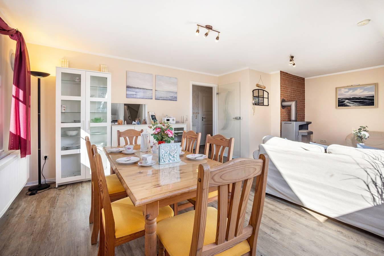 Ganze Wohnung, Ferienwohnung Lemburg" mit Gemeinschaftsterrasse, Gemeinschaftsgarten und Wi-Fi in Nindorf, Nordseeküste
