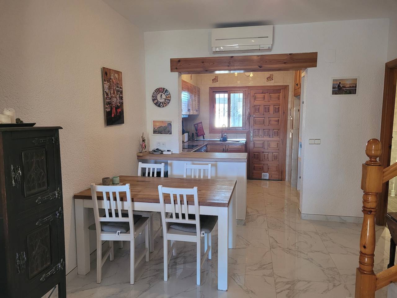 Casa adosada cómoda en Denia con aire acondicionado in Las Marinas, Dénia