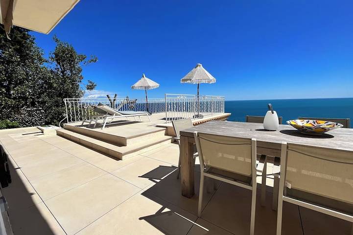 Villa für 8 Personen, mit Balkon und Whirlpool