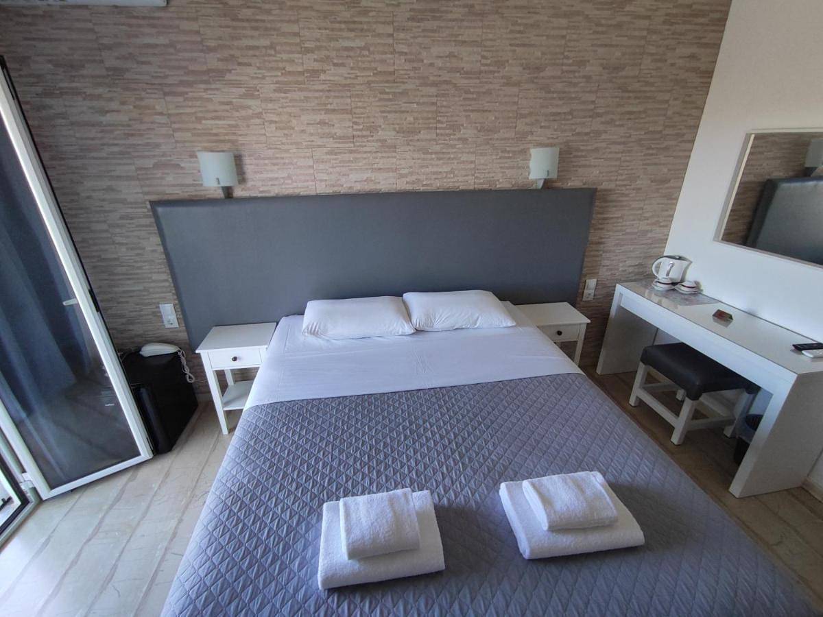 Tina Hotel in Dassia, Corfou